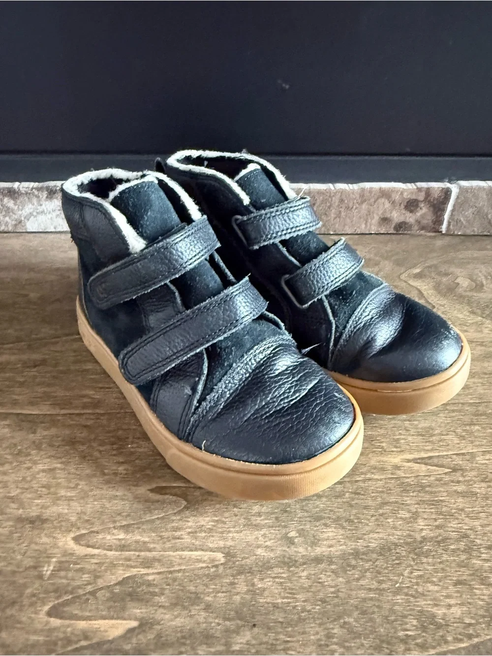 UGG Australia Rennon II Boots Black Leather Toddler Size 11